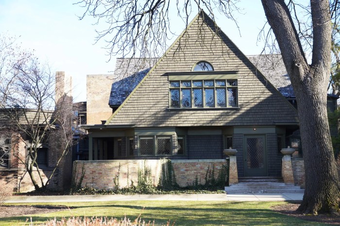 The Story of Frank Lloyd Wright's Oak Park Home and Studio — ROST ... The Story of Frank Lloyd Wright's Oak Park Home and Studio — ROST ...