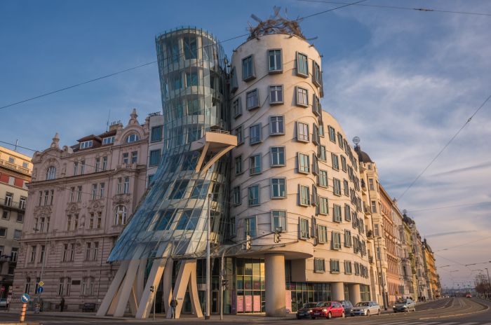 Frank Gehry Buildings - The Architect's Look Frank Gehry Buildings - The Architect's Look
